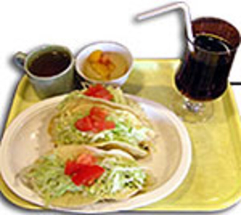 ホットタコスで気軽に食べたい沖縄のファーストフード