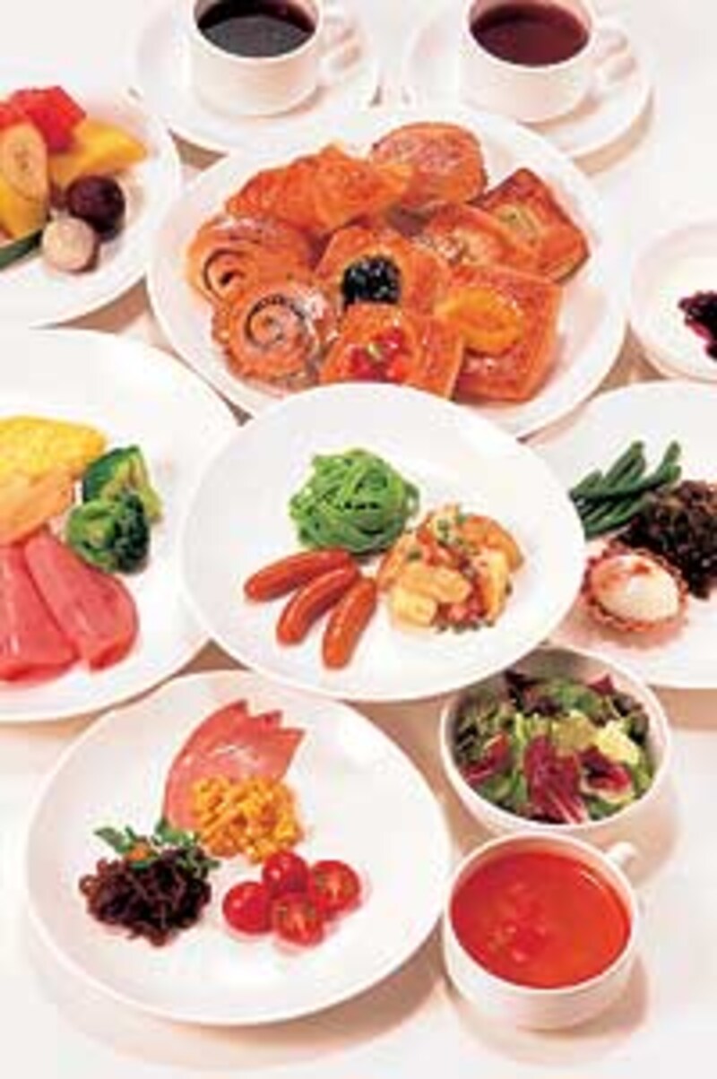 万座ビーチホテルの朝食バーベキュー
