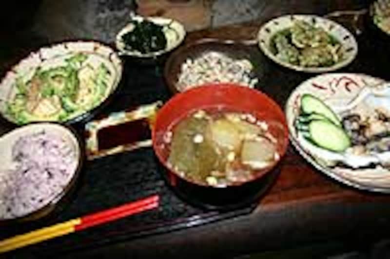 沖縄最北端の宿・海山木