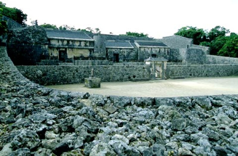 沖縄の人気観光スポット