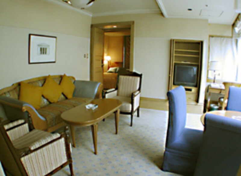 リヴイングから