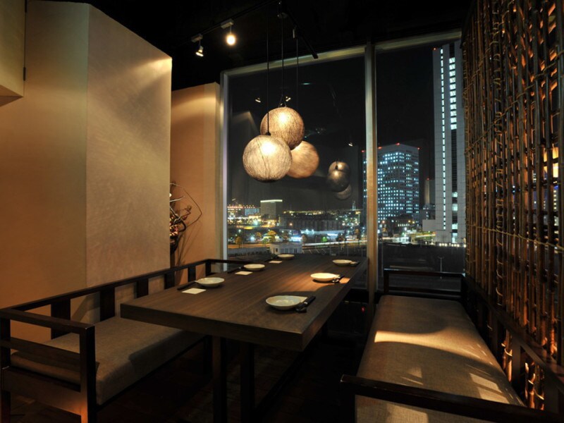 夜景の見える個室もあります。人気なので予約はお早めに（画像提供：千の庭 HANARE 桜木町店）