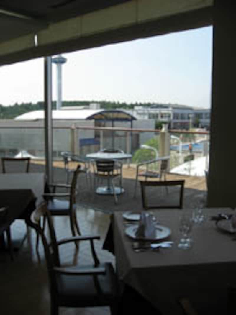 レストラン「ラグーンヒル」