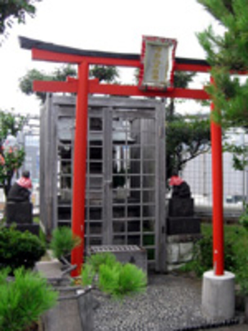 横浜松坂屋 伊勢佐木稲荷