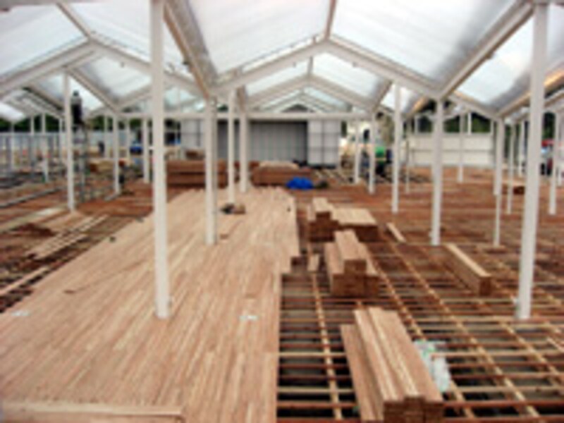 竹の海原 間伐材を使った床