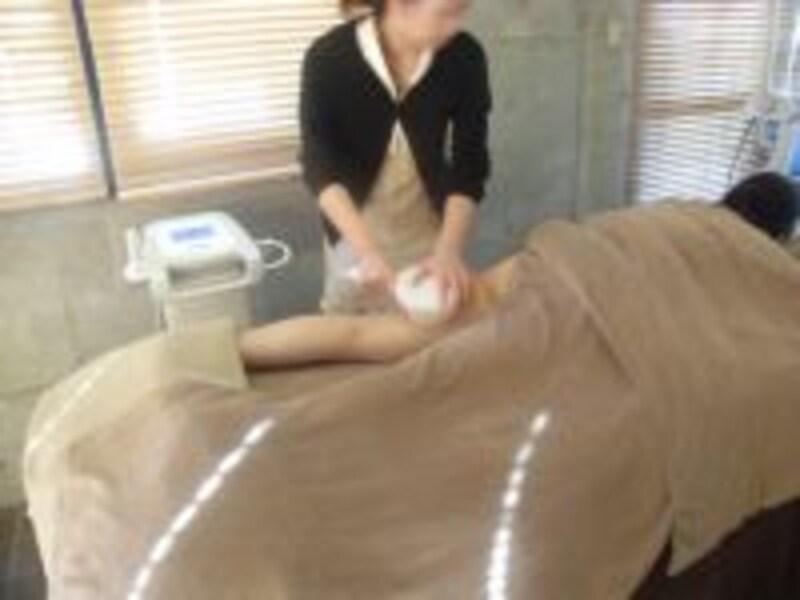 「リジェン」は施術箇所がポカポカ温かくなって気持ちイイ!