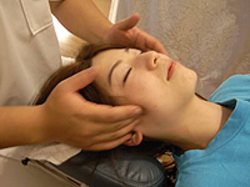 額関節のマッサージ