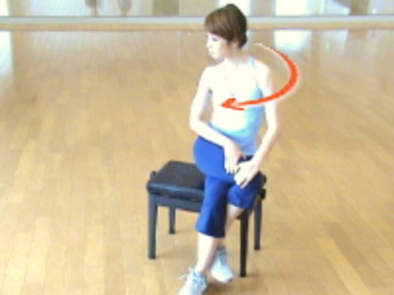 骨盤リメイクジョイレッチエクササイズ手順2