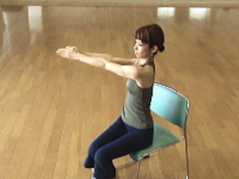 バストアップエクササイズ2