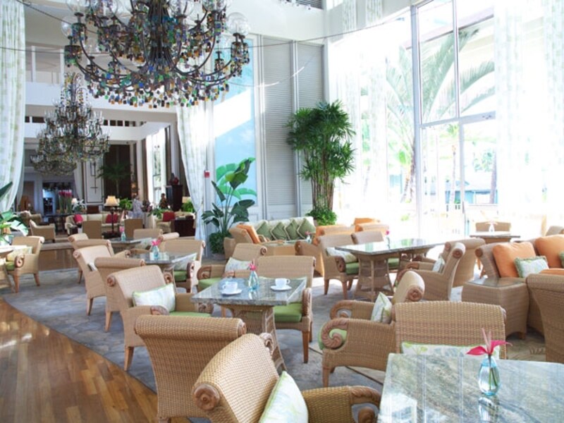 カハラマダム御用達のラウンジ、ザ・ヴェランダ