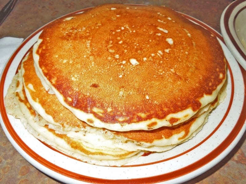 シンプルなバターミルク・パンケーキ