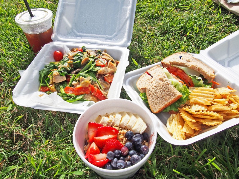 オムレツもサンドイッチも、どれを食べても美味しい