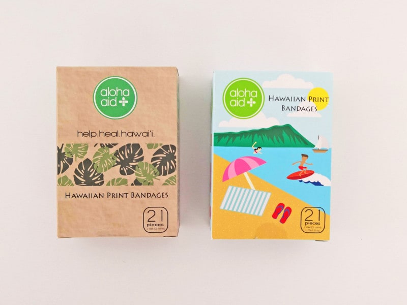 アロハエイドは2種類。ハワイ伝統柄(左)と「"Fun in The Sun」がテーマのポップ柄(右)