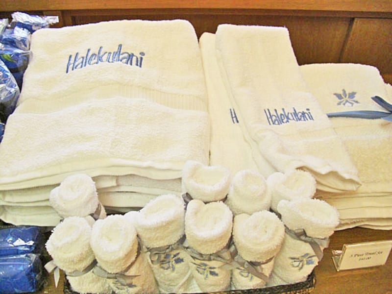 お値下げ 新品】Halekulani ハレクラニ ホテル フェイスタオル - メルカリ