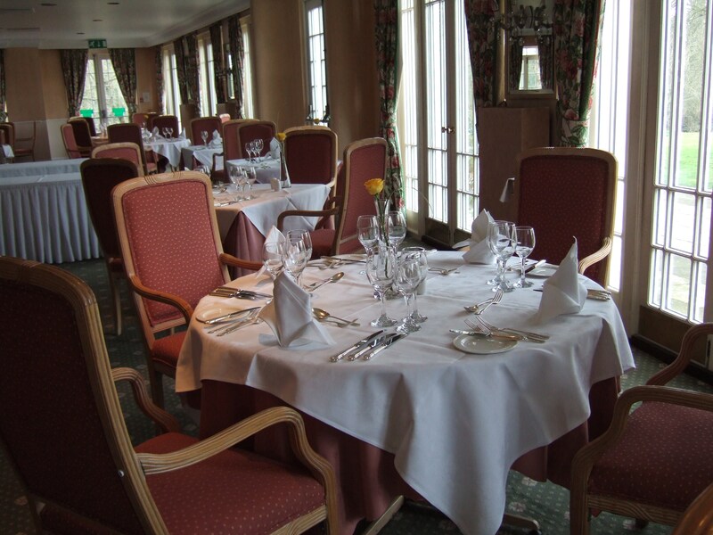 Monkey Island Hotel Restaurant