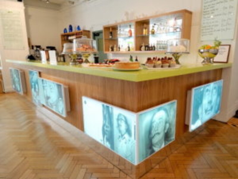 バー・カウンター