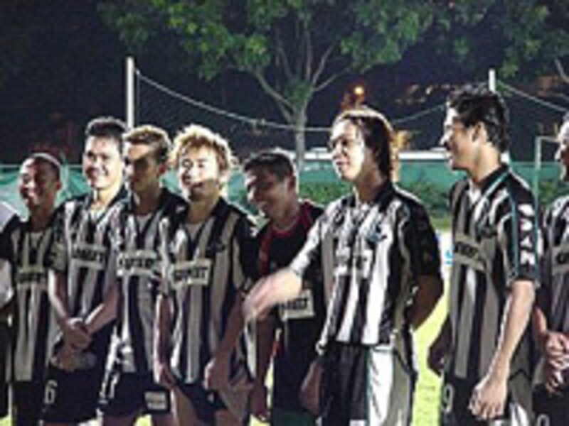 「センバワン・レンジャース」のメンバーと