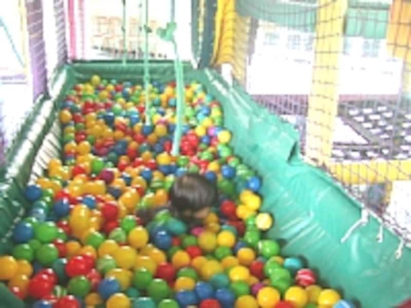 ボールプール