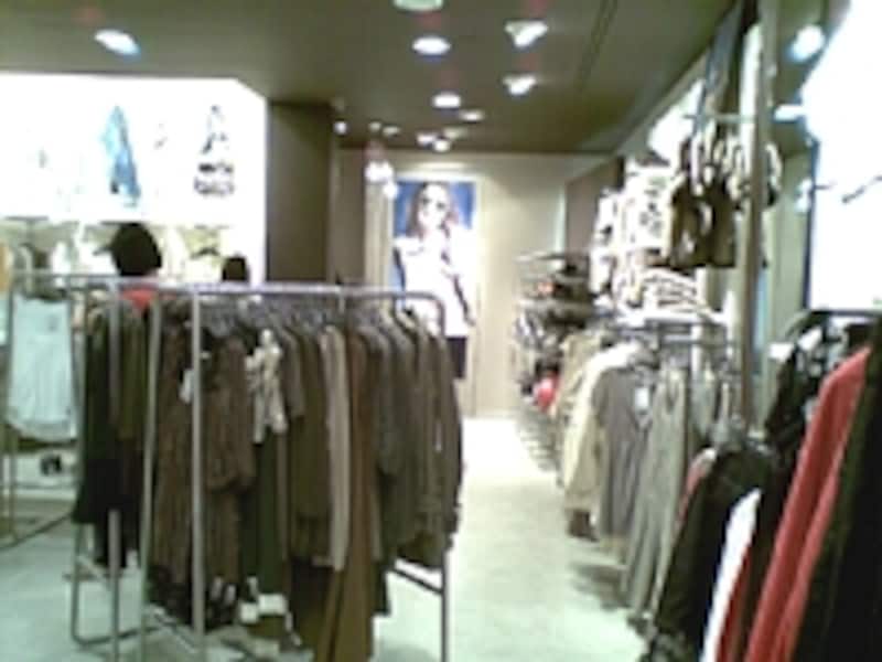 Promodパラゴン店内