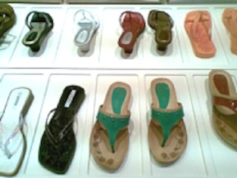 日本でも大ブレイク中のブラジリアン・サンダル