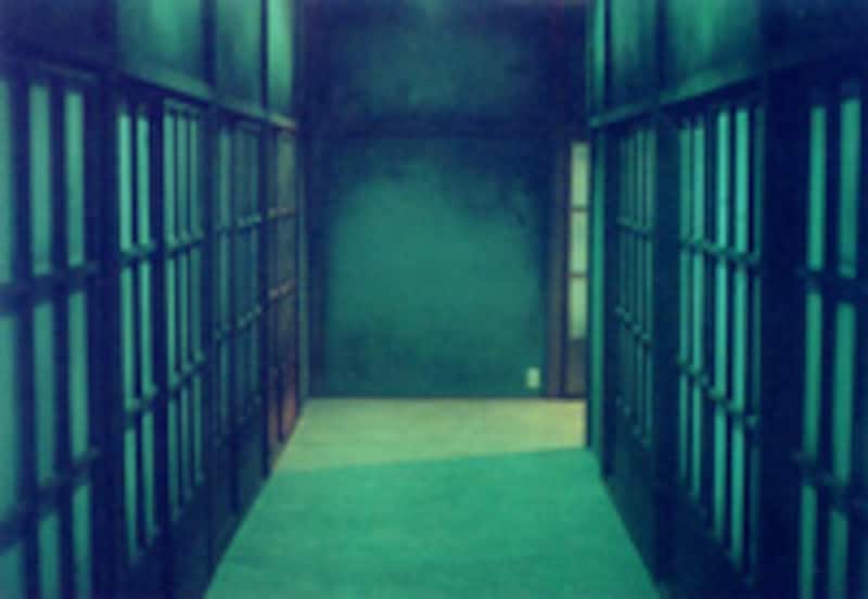 道頓堀極樂商店街「怨霊人形屋敷」