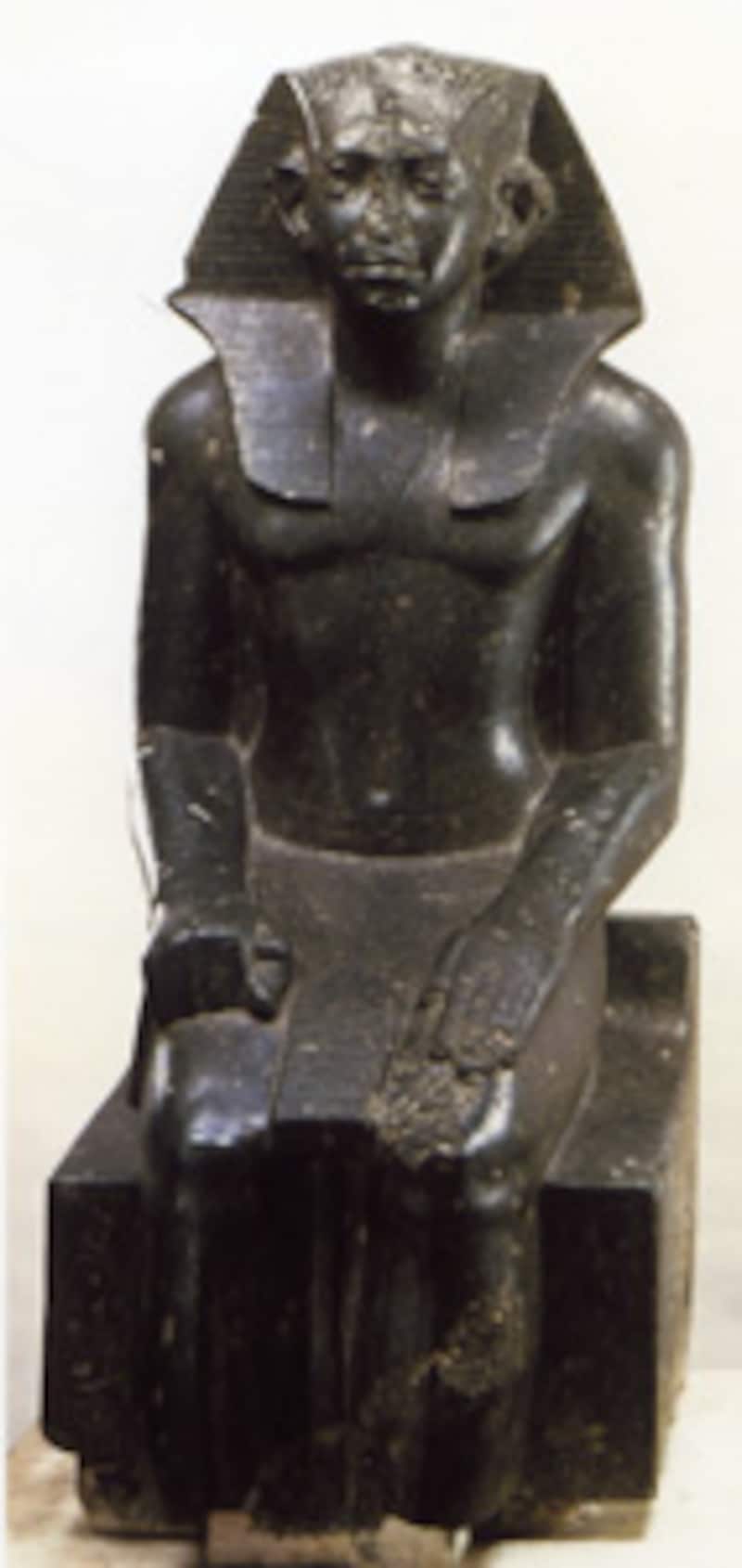 ルーヴル美術館所蔵古代エジプト展「センウセルト三世像」