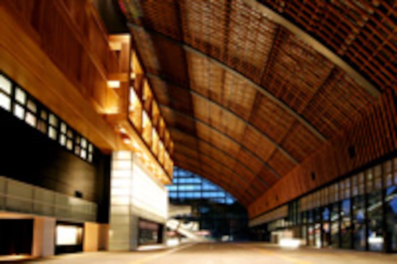 九州国立博物館1階エントランスホール