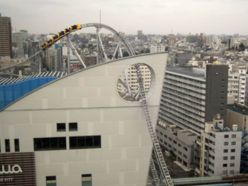 東京ドームシティ「サンダードルフィン」