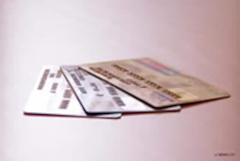 カードの海外旅行傷害保険は2種類
