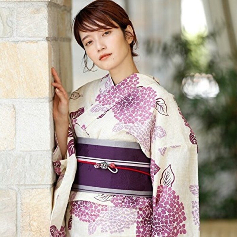 白い浴衣は爽やか 清楚 白 金魚 椿etc のオシャレな浴衣 Best One ベストワン