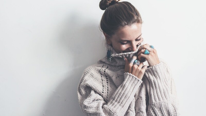 ニットのおすすめコーデ16選 暖かくておしゃれな人気アイテム Best One ベストワン