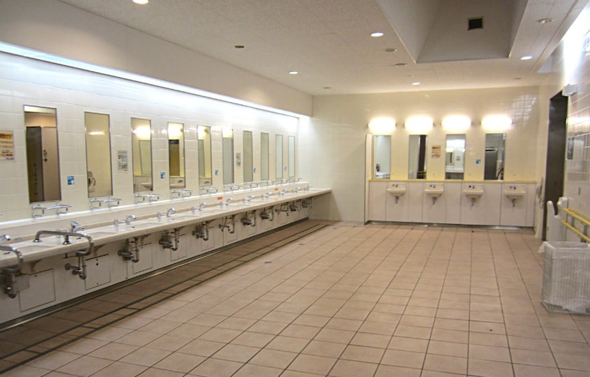 8 Reasons Japanese Rest-Stop Bathrooms Rock