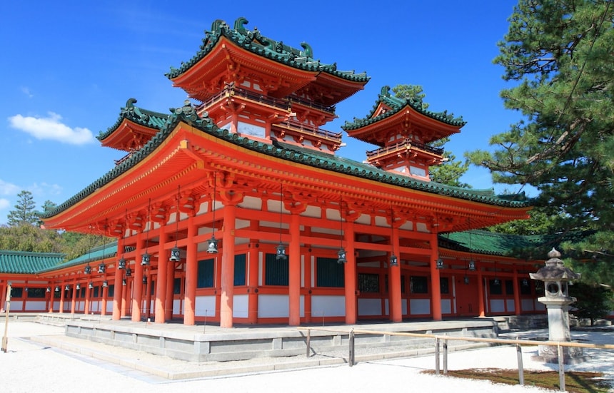 5 Vital Temple & Shrine Etiquette Tips