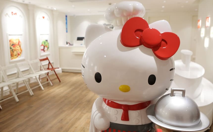 A New Kind of Kitty Café Opened in Shanghai