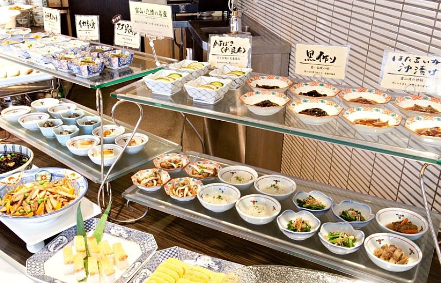Top 10 Japanese Hotel Breakfasts of 2016