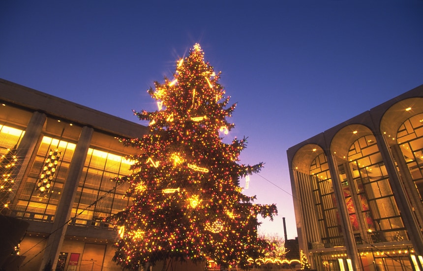 Japan's 5 Most Elegant Christmas Trees