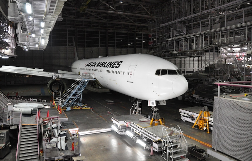 How to Hang Out in a Hangar at Haneda