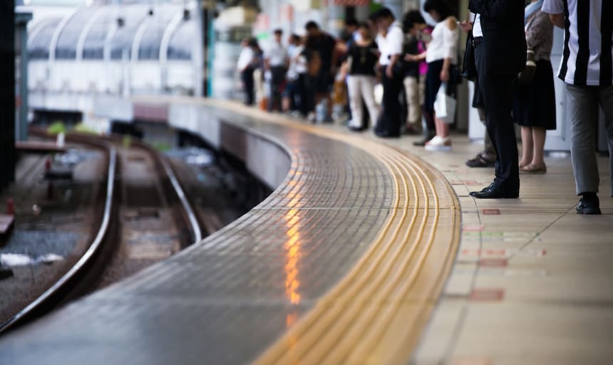 How to Conveniently Travel by Train in Tokyo