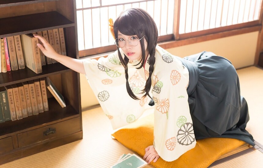 Relax in Cozy Kimono-Style Room Wear