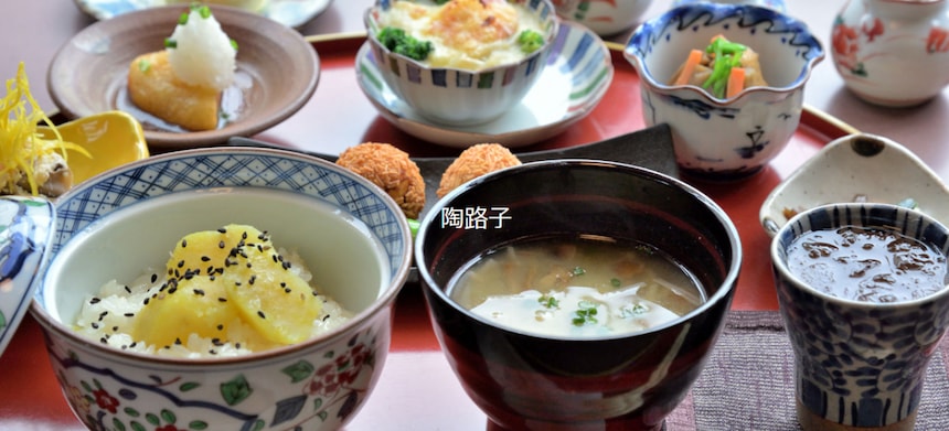 다양한 고구마 음식이 기다리는 도쿄의 옛거리 '코에도'