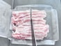 【ニトリ】肉の冷凍がグッとラクに！ まさに“お値段以上”な「まな板にもなる 小分け冷凍パック」