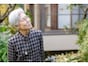 貯金150万円「近所を散歩して、たまに今川焼きを食べるのが楽しみ」65歳女性1人の年金暮らし
