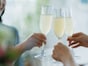 電撃結婚した同期は独身者より“上”なのか……。「マウント合戦」する40代女性の心理とは？
