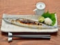 裏返すのはマナー違反!?骨はどこに置けば…食べ方に戸惑う「魚料理」、“育ちがいい人”はどう食べる？