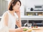 Q. 「朝ごはんを食べ過ぎるとしわが増える」って本当ですか？