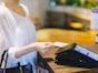 「100株で買い物が3％キャッシュバック。映画も優待価格」51歳女性が2年使った株主優待