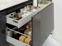 よく使うものも取り出しやすいインナー引出付のキャビネット。[ルミシス] LIXILwww.lixil.co.jp/ 
