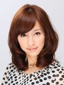 鎖骨下ラインのミディアム×斜め前髪