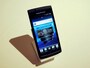 3D撮影も、テレビと接続もできるAQUOS PHONE IS12SH 