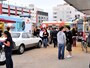 大きなイベント会場にはフードトラックの集団が！